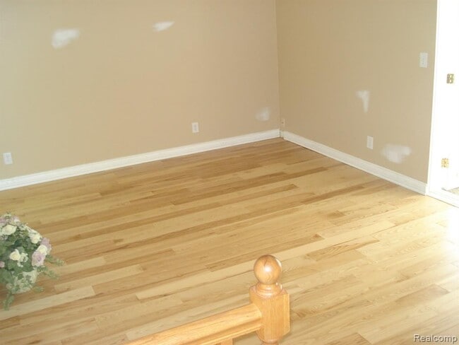 Building Photo - 8783 Lozen Dr