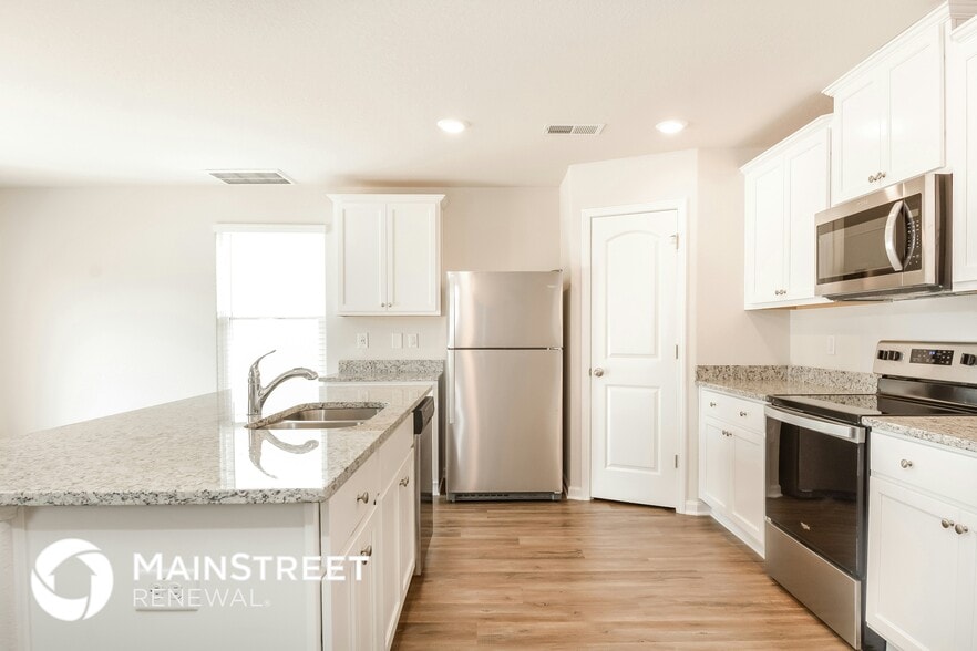 Building Photo - 441 Brisk Dr