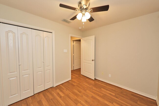 Building Photo - 510 Shiloh Dr