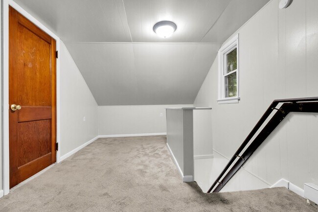 Building Photo - 3200 Flint Hill Rd