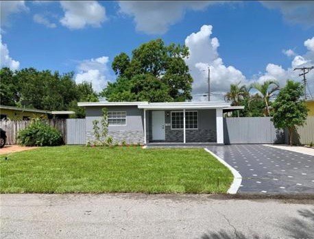 Building Photo - 112 SW 67th Ave