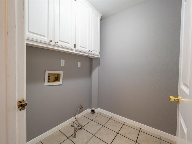 Building Photo - 4804 Broadhill Dr