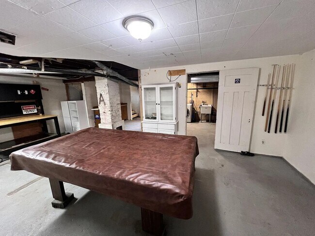 Building Photo - Beautifully Imperfect Character Craftsman Home! Eastside Olympia Home