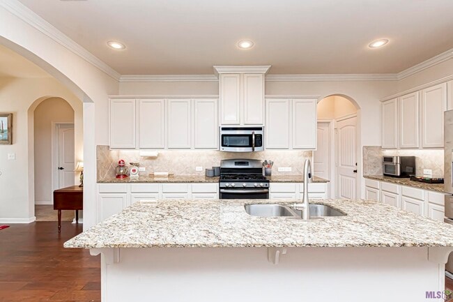 Building Photo - 1415 Alouette Dr