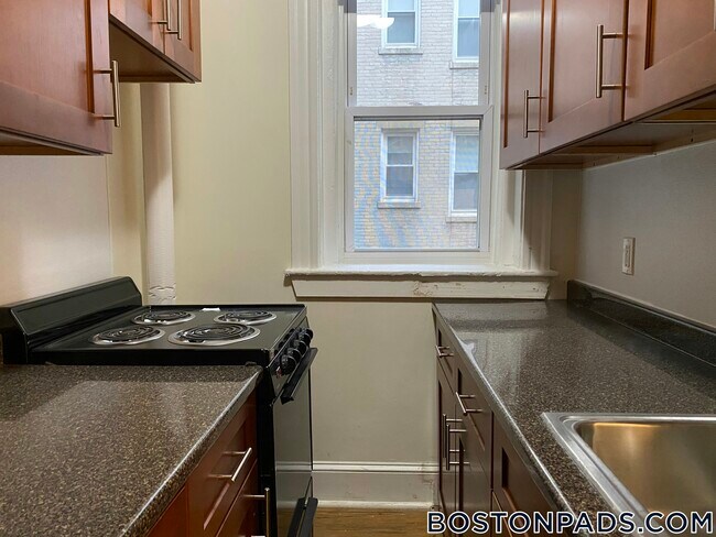 Primary Photo - 1175 Boylston St