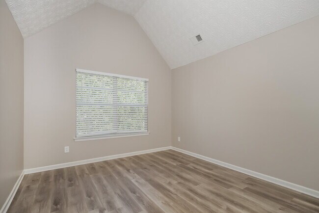 Building Photo - 162 Gabion Loop