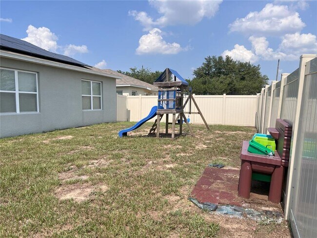 Building Photo - 609 Bernard Ln
