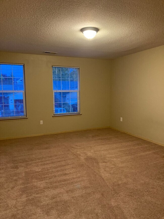 Building Photo - 2 Story Home in Lafayette - Showings Start 4/2