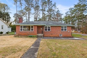 Building Photo - 798 Bank St SE