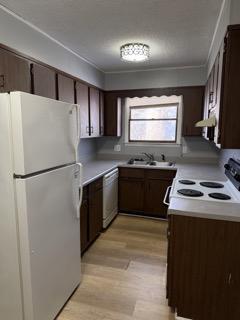 Building Photo - 801 E Stotlar St