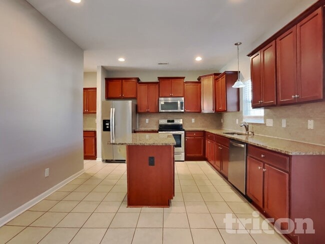 Building Photo - 15 Mossburg Ct