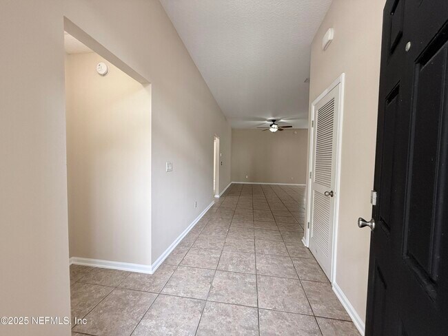 Building Photo - 16217 Dowing Creek Dr