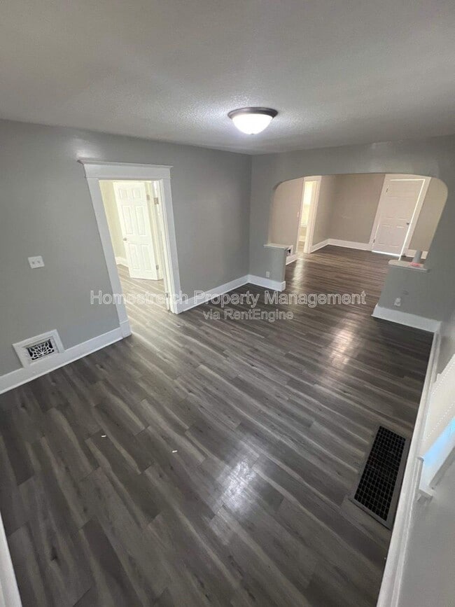 Building Photo - 7014 Edison Ave