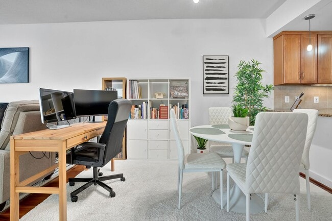 Building Photo - Luxury Living in the Heart of Ballston