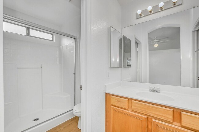 Building Photo - Gilbert Rental