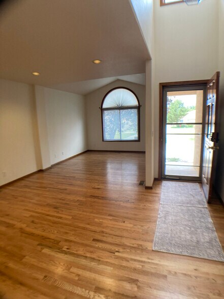 Building Photo - 0 Luxury Ln
