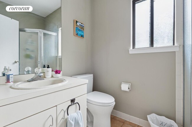 Building Photo - 165 Swamp Rd