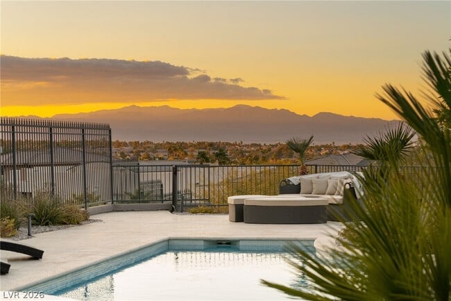 Building Photo - 1635 Liege Dr