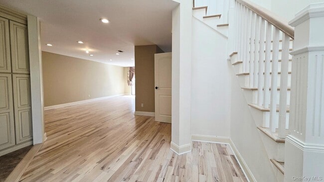 Building Photo - 173 Colony Dr