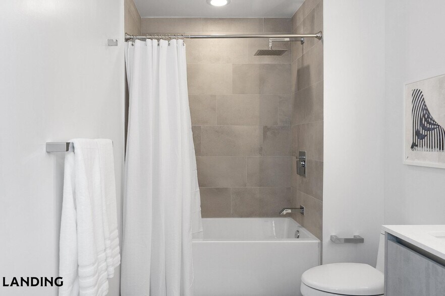 Building Photo - 949 Cleveland St