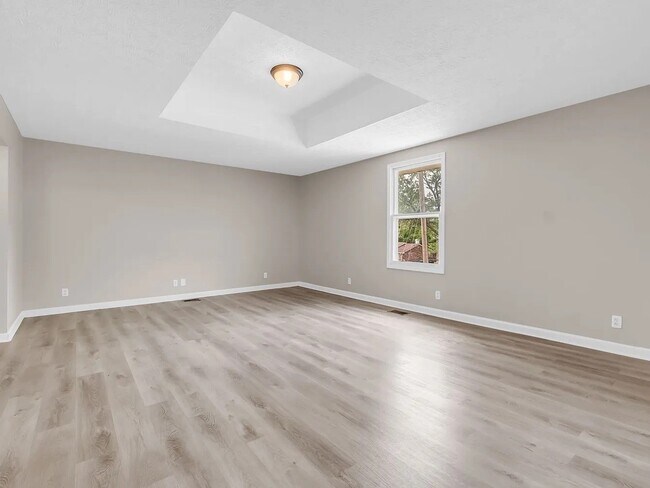 Building Photo - 101 Meadow Ln