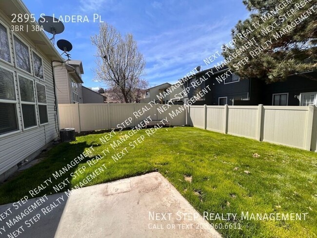 Building Photo - 2895 S Ladera Pl