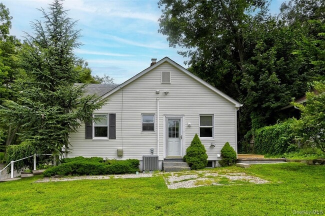Building Photo - 76 Norton Dr