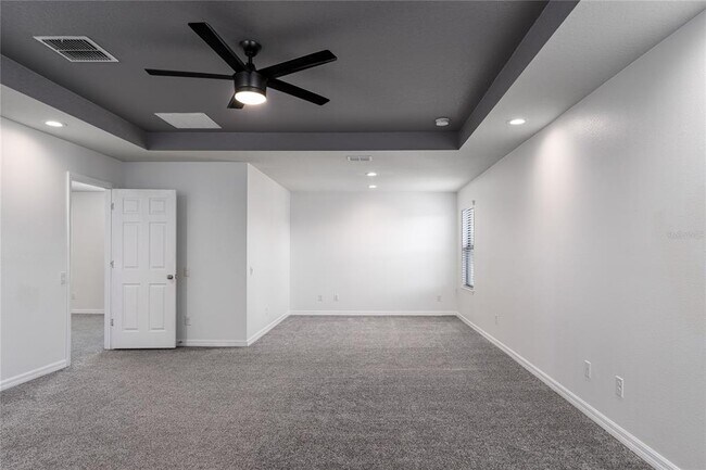 Building Photo - 6026 100th Ave E