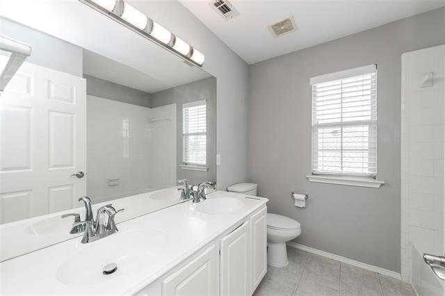 Building Photo - 2313 Hunters Run Dr