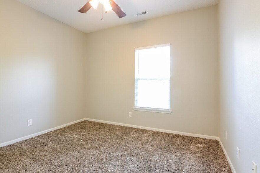 Building Photo - 5660 Dollar Forge Dr