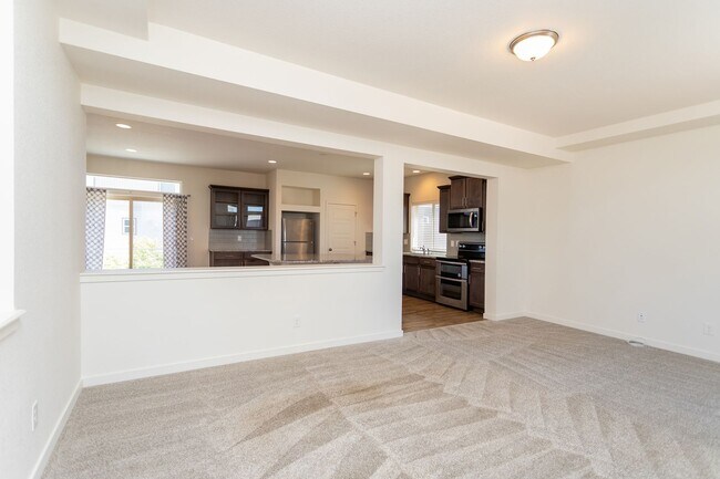 Building Photo - Move-In Ready Home in Desirable Banning Lewis Ranch!!