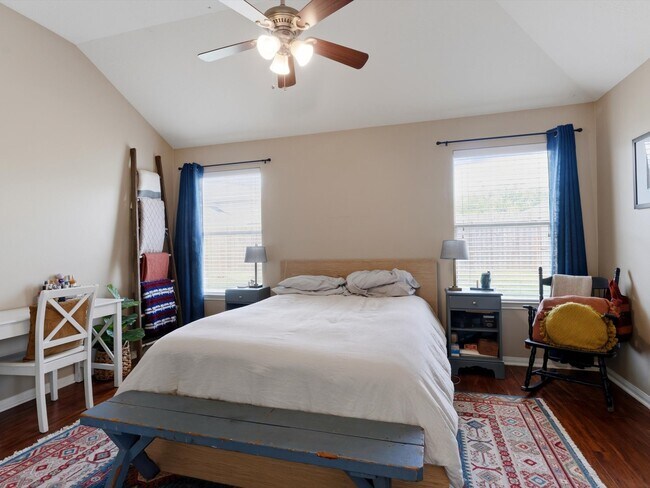 Building Photo - 15811 Sarasam Creek Ct