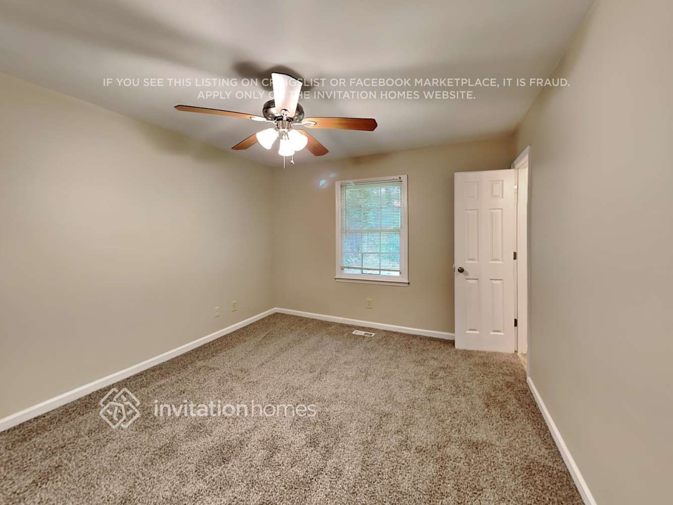 Building Photo - 1650 Lakeview Pl