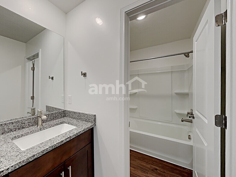 Building Photo - 6063 W Arranmore Dr