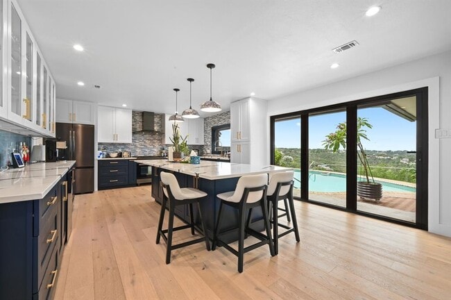 Building Photo - 4805 Greystone Dr