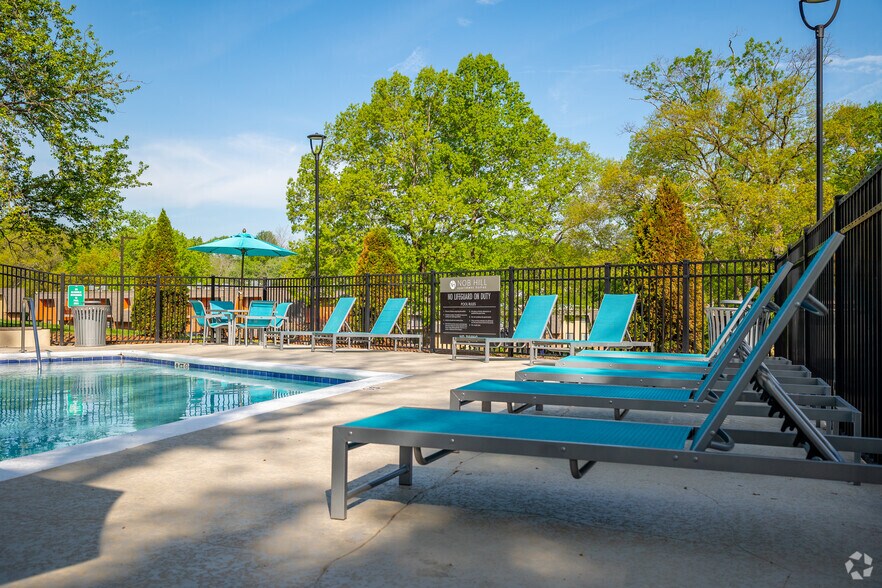 Primary Photo - Nob Hill Apartment Homes