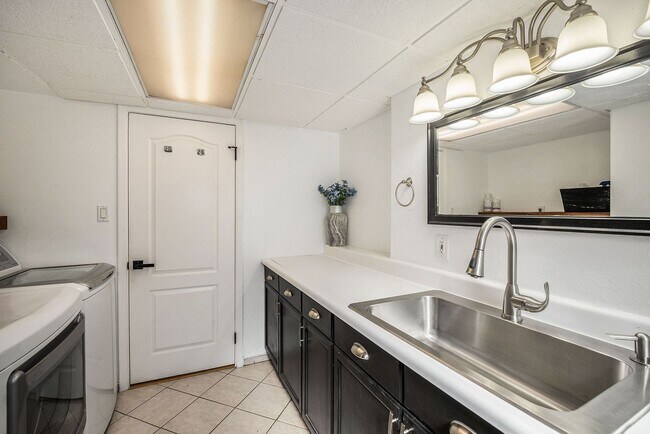 Building Photo - Spacious Home and a Hobbyist Dream w/Large...