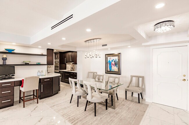 Building Photo - 4001 Gulf Shore Blvd N