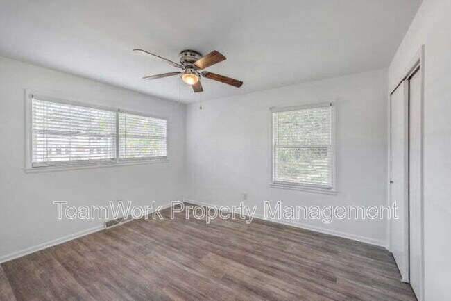 Building Photo - 702 N Palmetto St