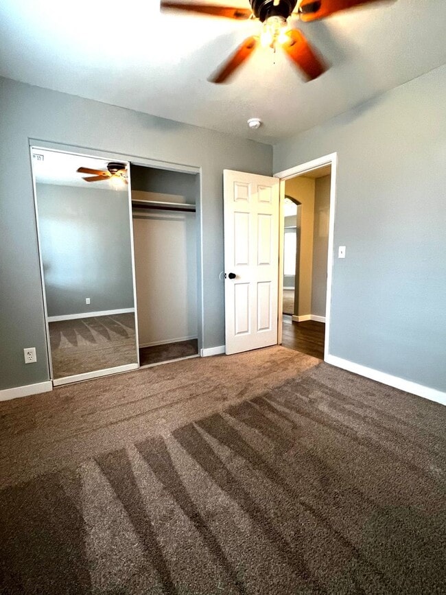 Building Photo - Three Bedroom Home with RV/Boat Parking ~ Prescott Valley