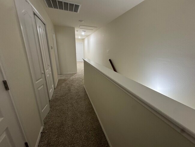 Building Photo - 1828 Port Louisiana Dr