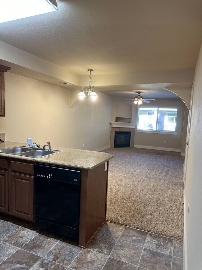 Building Photo - 9965 W Rosecroft Ct