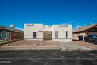 Building Photo - 3421 Waterside Dr