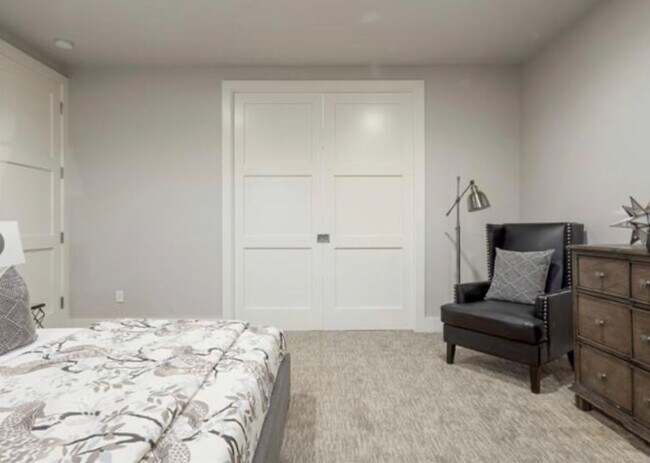 Building Photo - Experience fabulous Brookside living, just outside your front door!