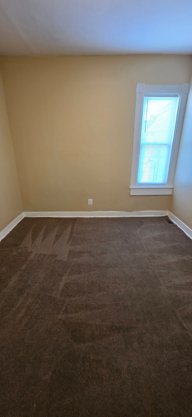 Building Photo - 1809 N Pulaski St