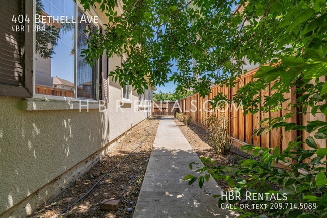 Building Photo - 404 Bethell Ave