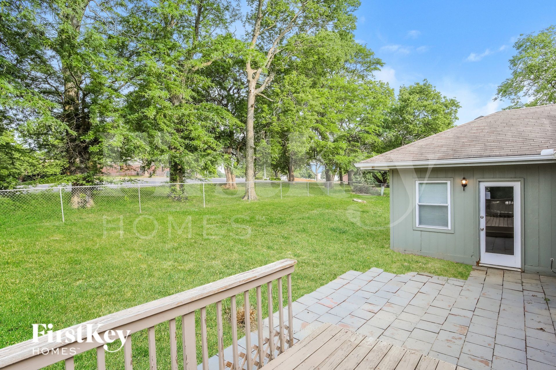 Building Photo - 2636 SW Krista Ct