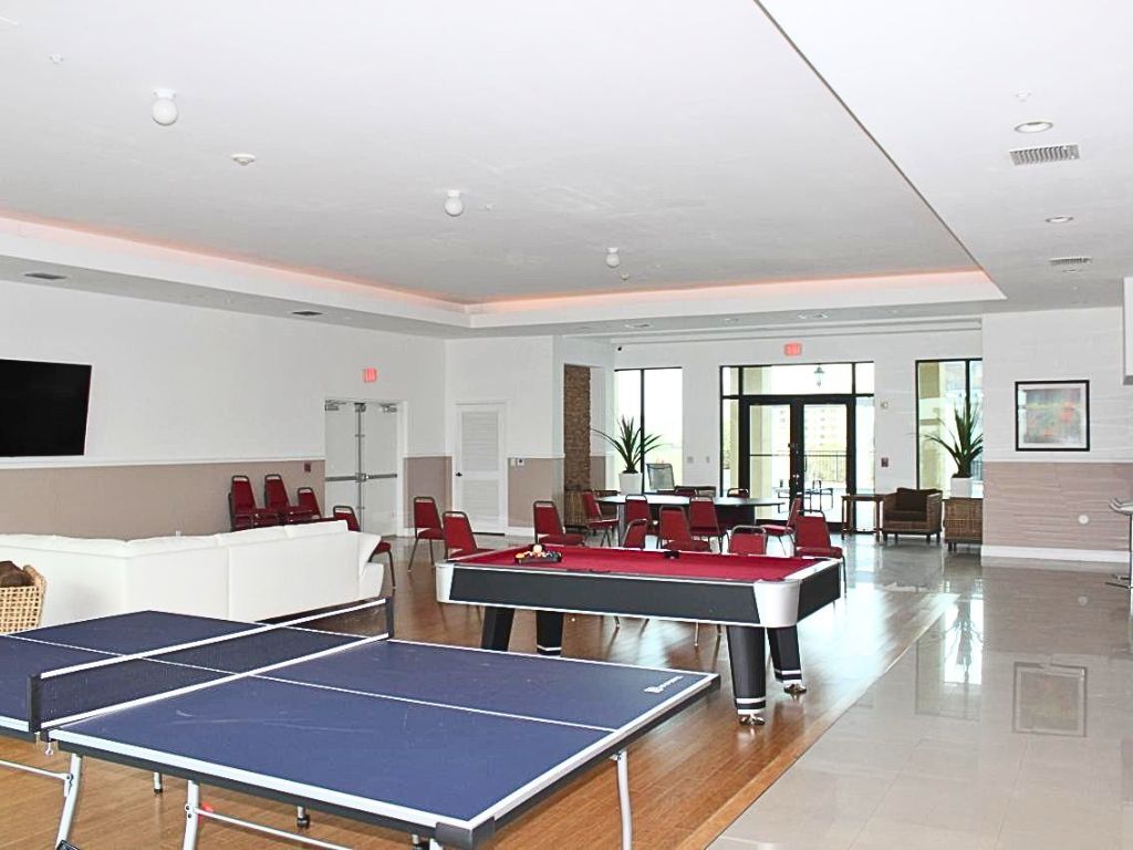 Building Photo - 4242 NW 2nd St