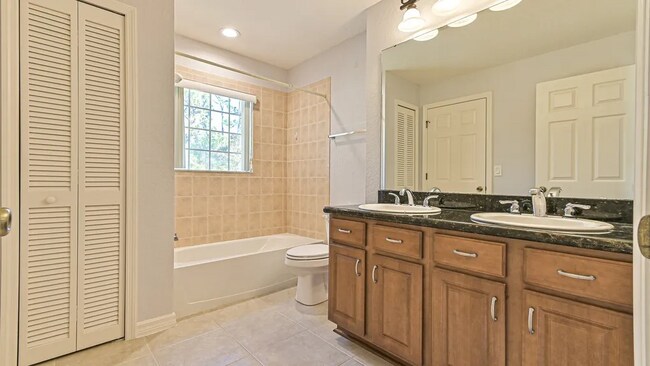 Building Photo - 145 Grey Widgeon Ct
