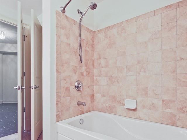 Building Photo - 200 River Vista Drive